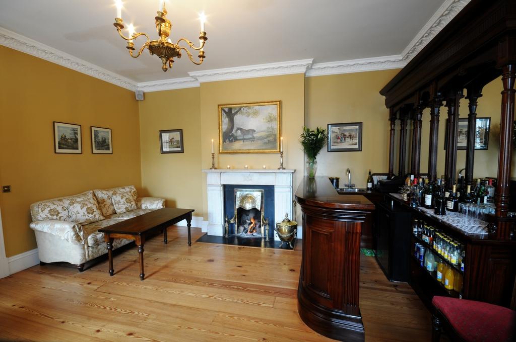 Ashbrook Arms Townhouse And Restaurant Hotel Durrow Eksteriør billede